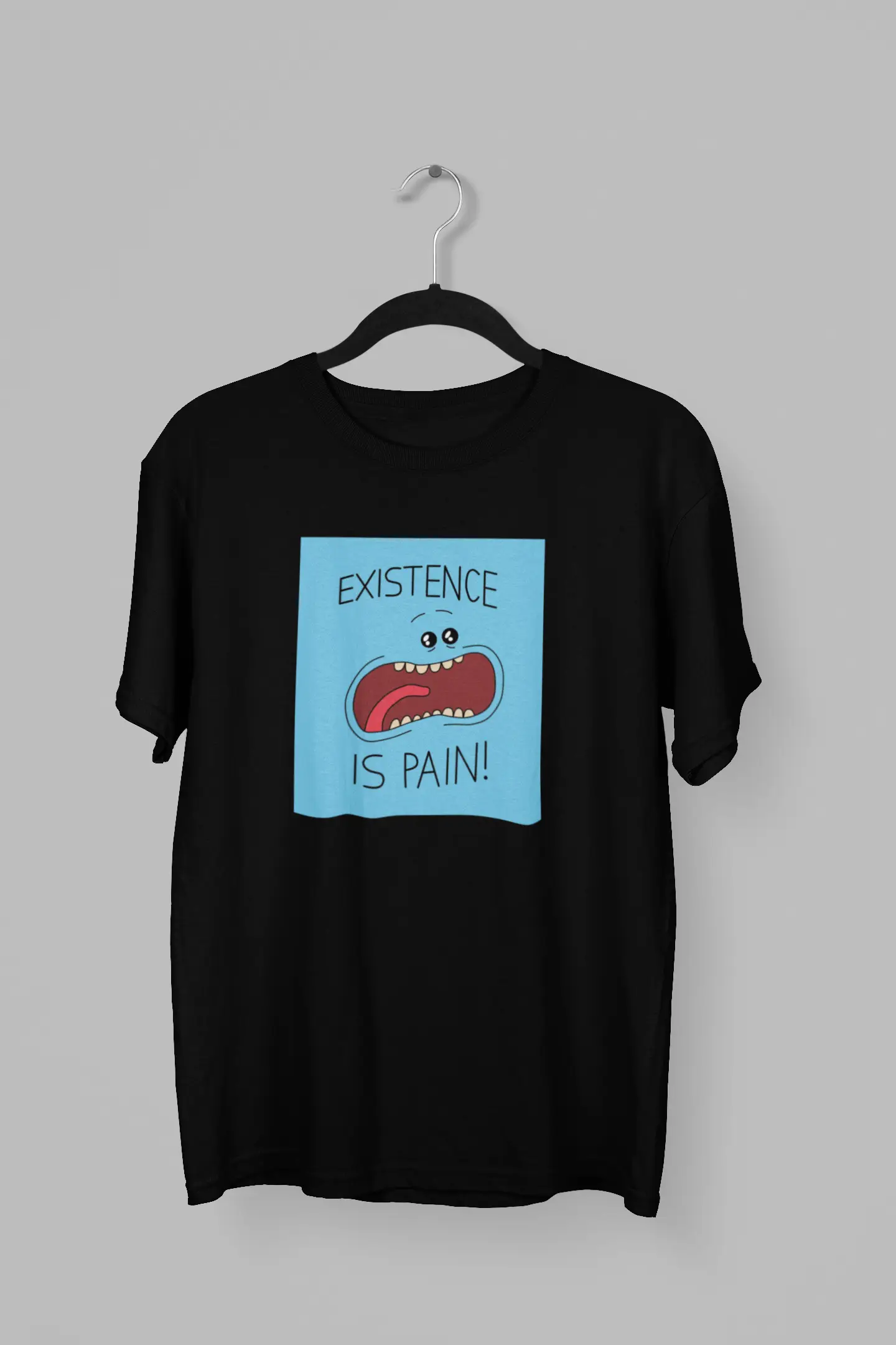 Remera con la frase Existence is pain