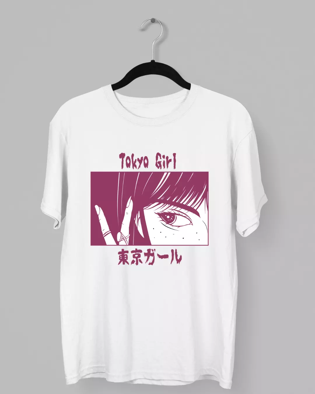Remera de Tokyo Girl con la imagen de la mirada de una mujer anime