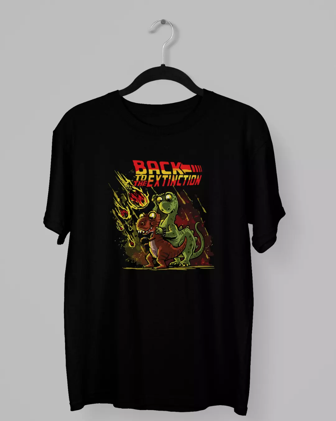 Remera de Back to the Extinction con dos dinosaurios y meteoritos